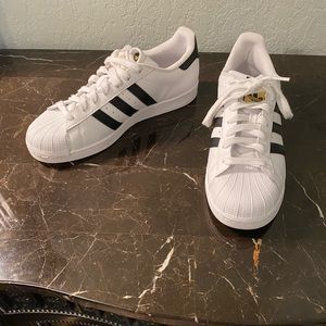 Addis superstar Sneakers